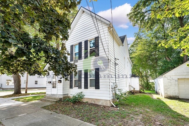 Building Photo - 934 Hovey St SW
