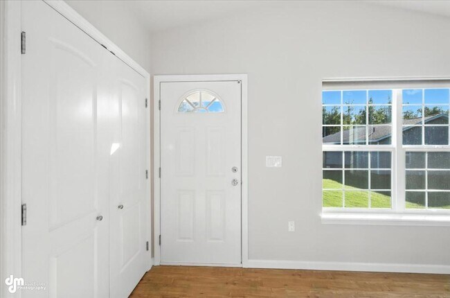 Building Photo - 4866 S Danielle St