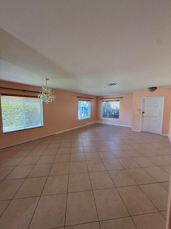 Building Photo - 2087 Newport Isles Blvd