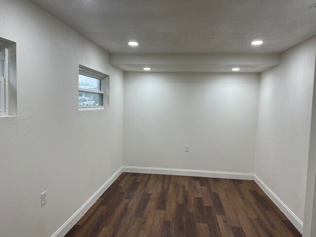 Foto del edificio - 805 Ridgefield Ave