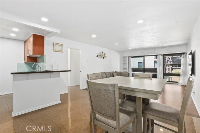 Foto del edificio - 7740 Redlands St