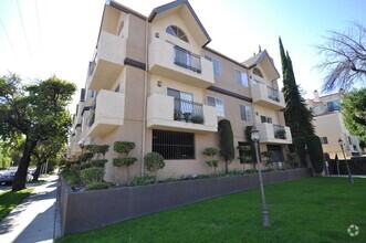Building Photo - 11434 Moorpark St