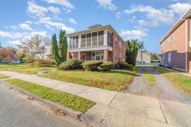 Foto del edificio - 150 Riddle Rd