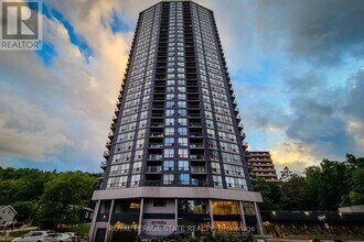 Building Photo - 150 Charlton Ave E