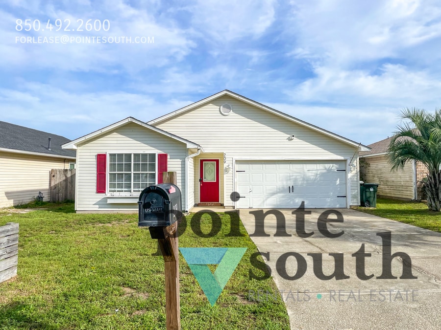 Primary Photo - 209 Staysail St