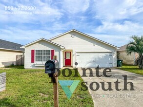 Building Photo - 209 Staysail St