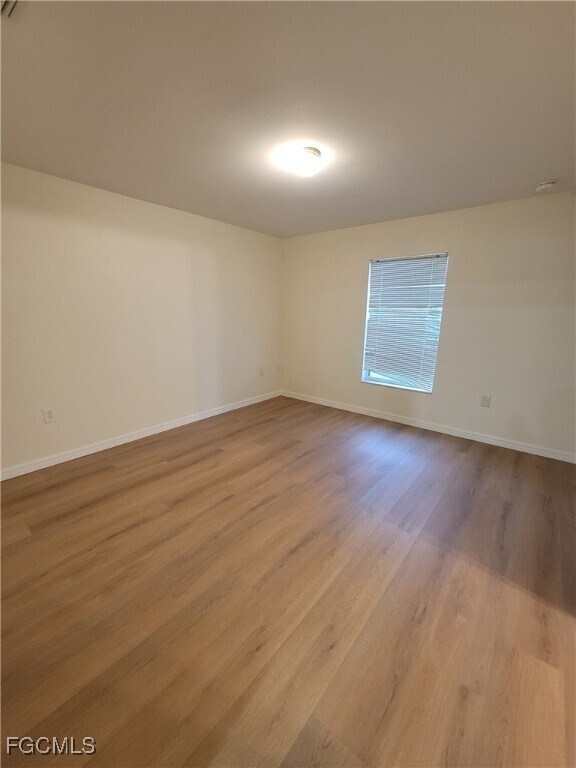 Foto del edificio - 3311 24th St W