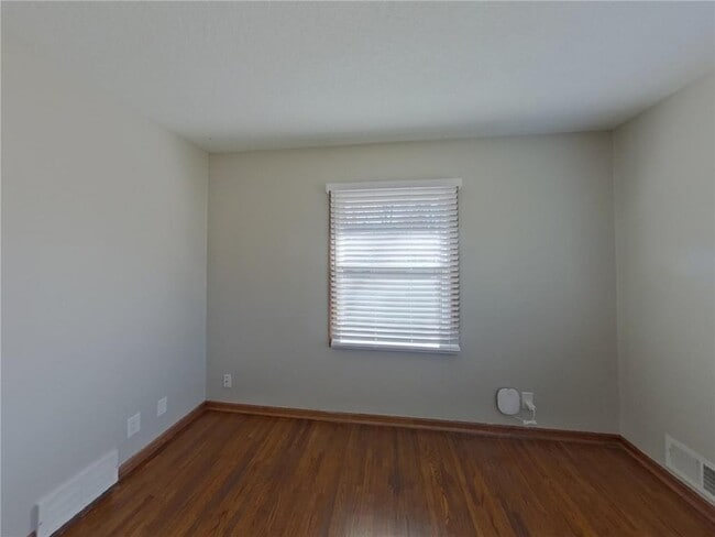 Foto del edificio - 16377 Duluth Ave SE