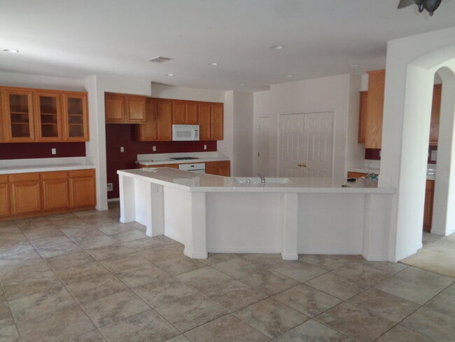 Building Photo - 3704 Tournament Dr