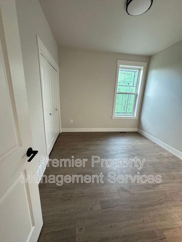 Foto del edificio - 6023 Elysian Rd