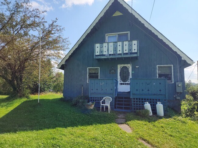 Foto del edificio - 826 Holt Rd