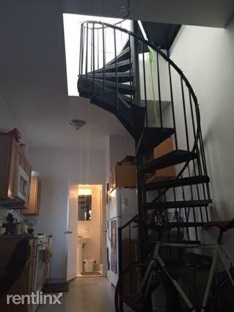 Primary Photo - 207 21st St