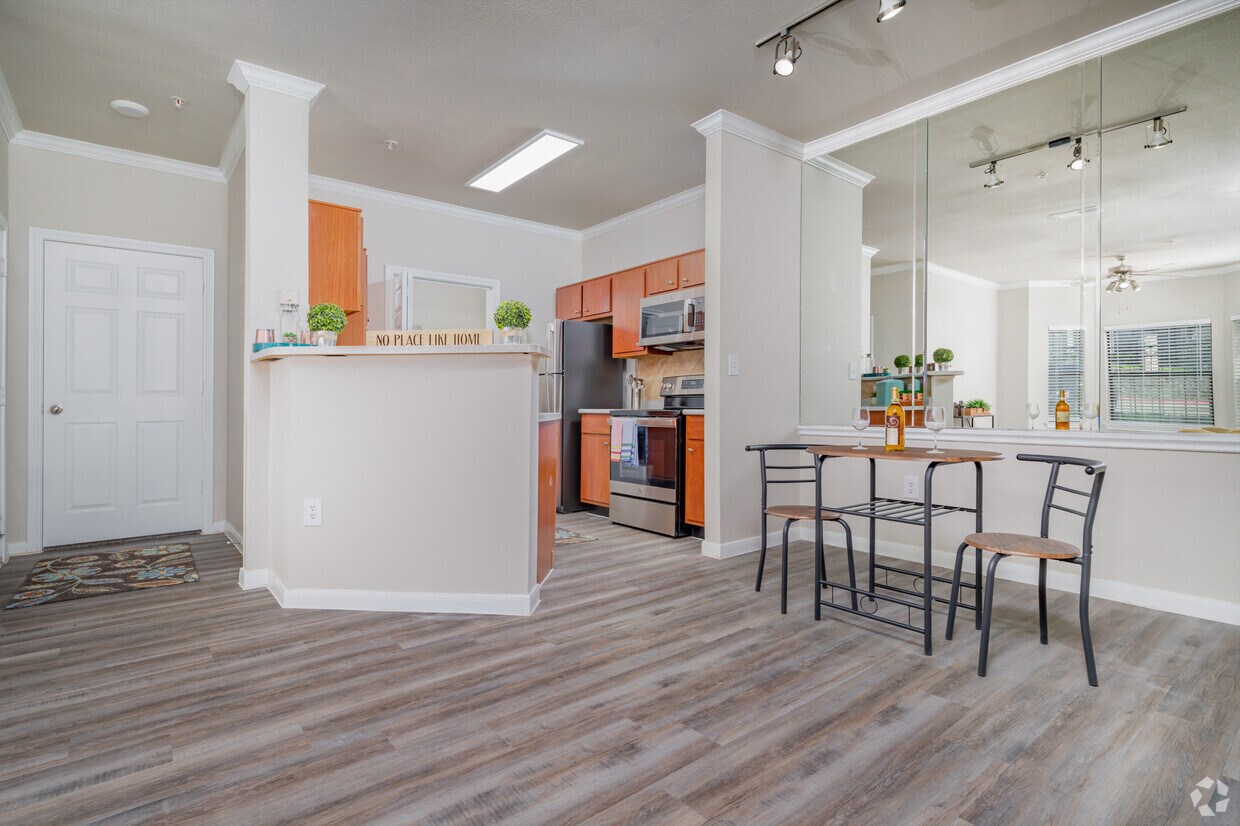 Mission Oaks Apartments in San Antonio, TX