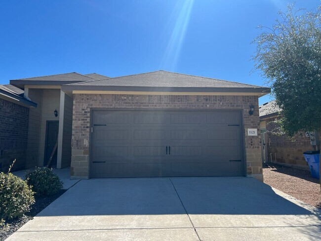 Foto del edificio - Luxury 3/2 Duplex in Seguin, Texas