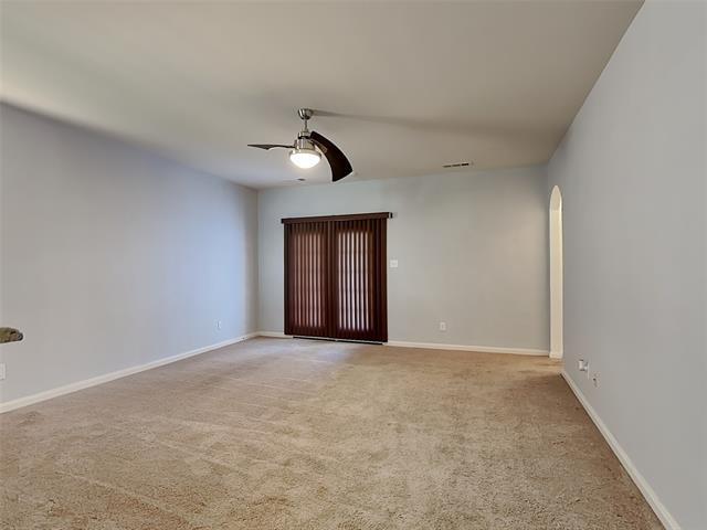 Foto del edificio - 6140 Nathan Creek Dr