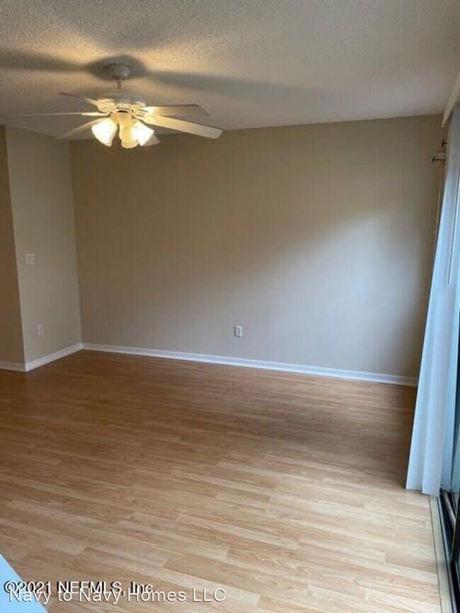Foto del edificio - 2 br, 2 bath House - 7717 Highchair Lane