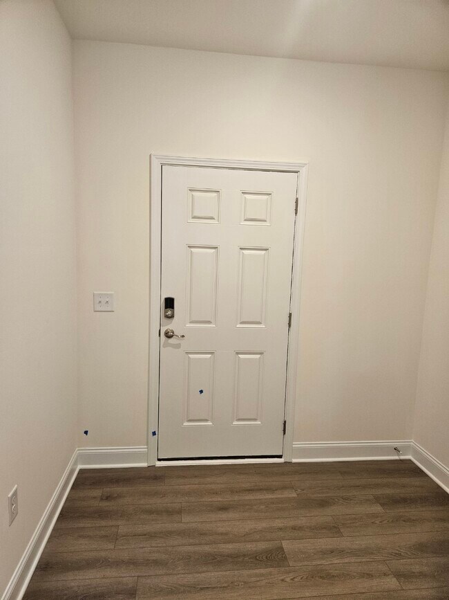 Foto del edificio - 112 Lavender Ln