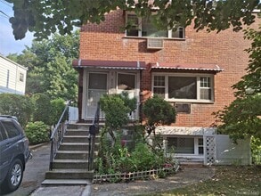 Building Photo - 206-61 45th Dr