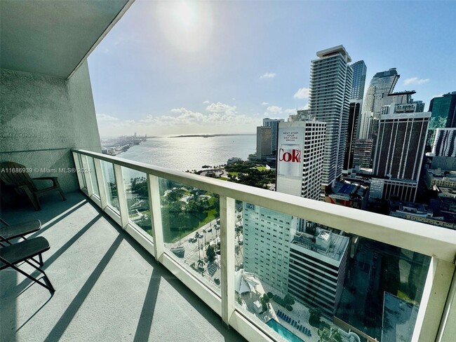 Foto del edificio - 244 Biscayne Blvd