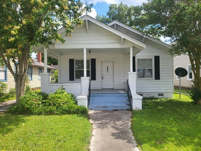 Building Photo - 466 W. Cheves St.
