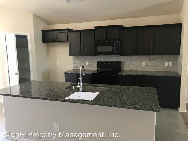 Foto del edificio - 3 br, 2 bath House - 900 E. 90th