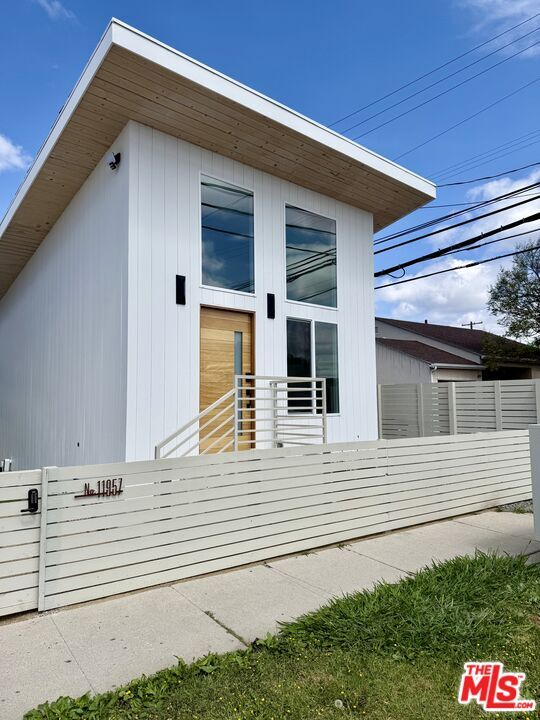 Foto del edificio - 11957 Juniette St