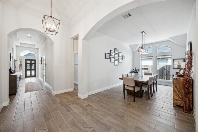 Foto del edificio - 28710 Wildthorne Ct