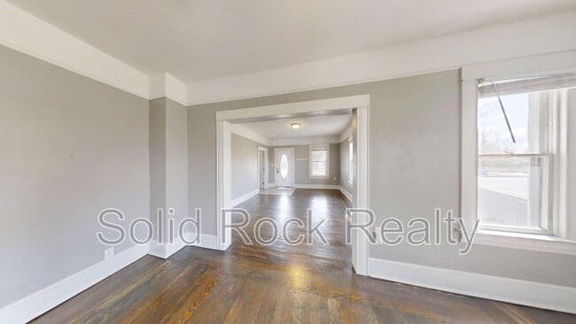 Foto del edificio - 2606 N Cascade Ave