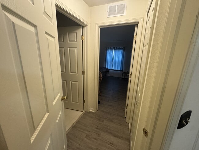 Photo - Fenton Fully-Furnished 2-Bedroom Apartment Available!