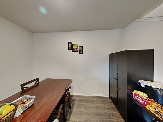 Foto del edificio - 713 Glover Dr