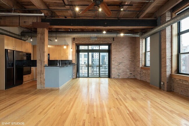Building Photo - 701 W Jackson Blvd