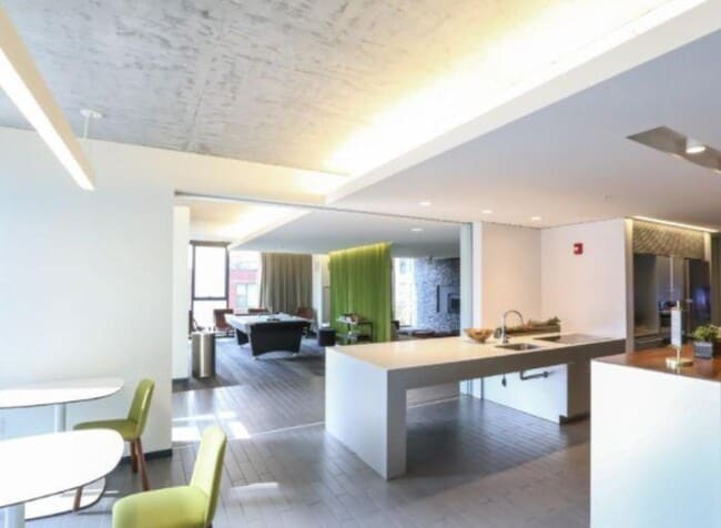 Foto del edificio - 1 bedroom in Chicago IL 60616