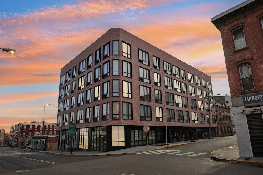 Photo - 424 Arlington Avenue Unit 305