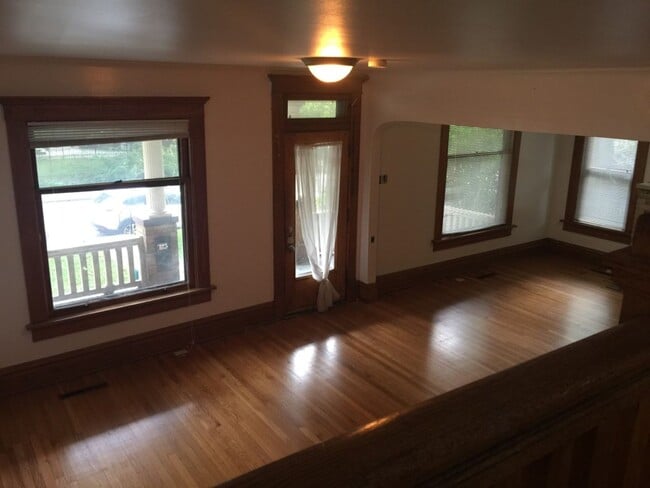 Building Photo - 208 Frambes Ave