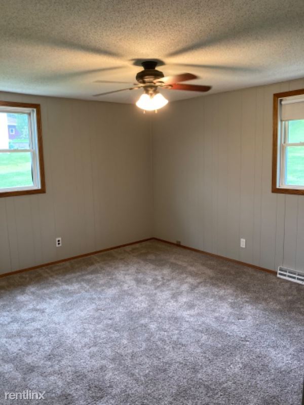 Building Photo - 4 br, 2 bath House - 2367 Burr Oak Dr