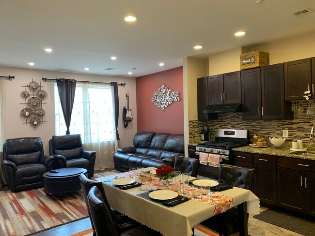 Sala de estar - 1201 Summit Ave