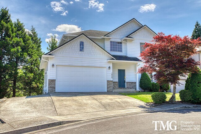 Foto del edificio - Large 4 Bed 2.5 Bath Home in Lakeshore!