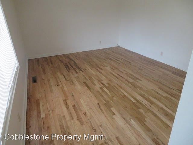 Foto del edificio - 2 br, 1 bath Apartment - 2415 S Pond