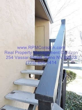 Building Photo - Upstairs Studio - $775 MOVES YOU IN!