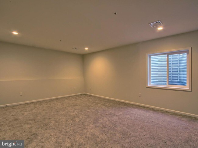 Building Photo - 2780 Monticello Ln