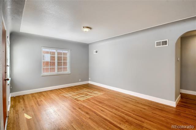 Foto del edificio - 1331 N Raleigh St