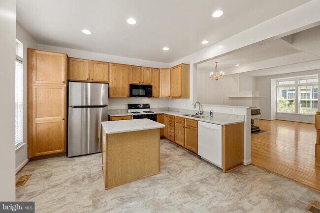 Foto del edificio - 956 Harrison Cir