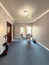 Building Photo - 304 Grant Ave