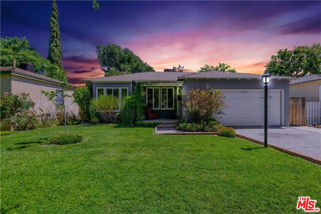 Foto principal - 6244 Simpson Ave
