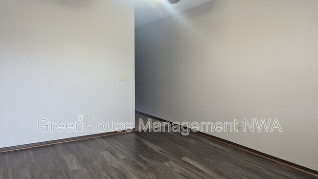 Foto del edificio - 423 SE A St