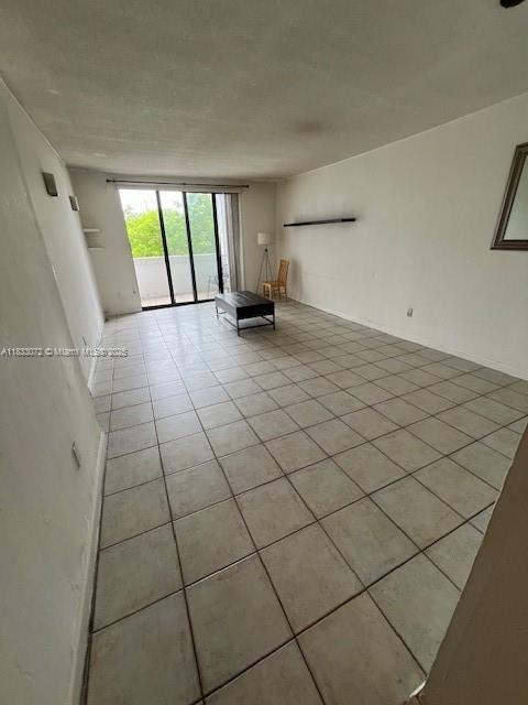 Foto del edificio - 2345 NE 135th St