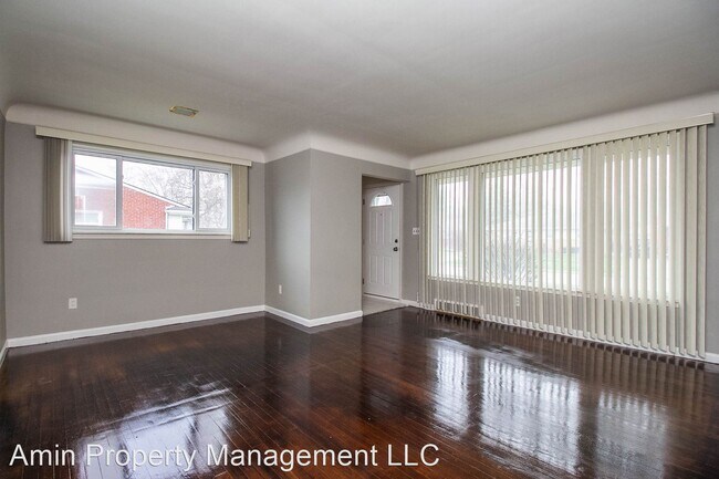 Foto del edificio - 3 br, 1 bath House - 20445 Kenmore