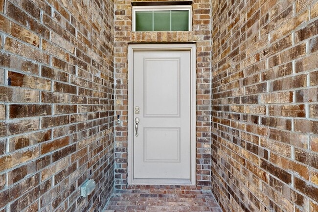 Building Photo - 1213 Pacifica Trail