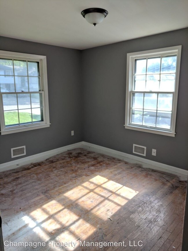 Foto del edificio - 4 br, 1 bath House - 3807 E. 72nd Terrace