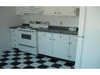 Building Photo - 8975 E Southshore Dr